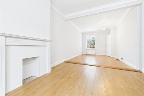 undefined, Edgar Road, West Drayton UB7