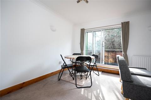 1 bedroom apartment to rent, Robinwood Grove, Uxbridge UB8