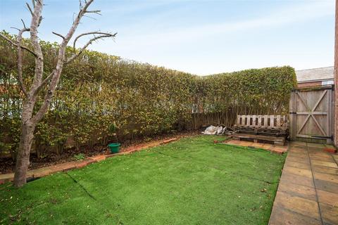 undefined, Blackthorn Avenue, West Drayton UB7