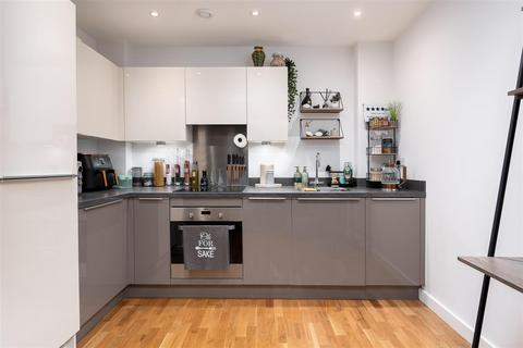 undefined, Regents Lodge, West Drayton UB7