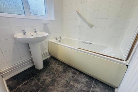 3 bedroom semi-detached house for sale, Spinney Hill Road, Spinney Hill NN3