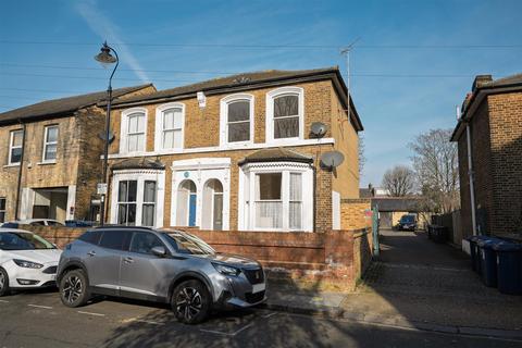 undefined, Avenue Road, Acton W3