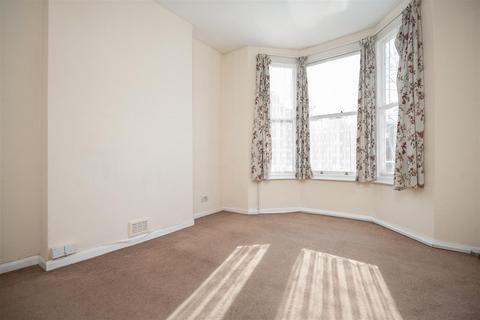 undefined, Avenue Road, Acton W3