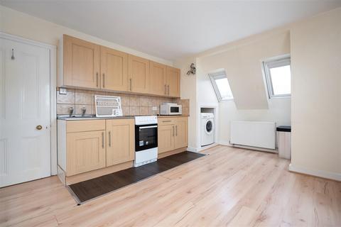 undefined, 32-34 High Street, Iver SL0