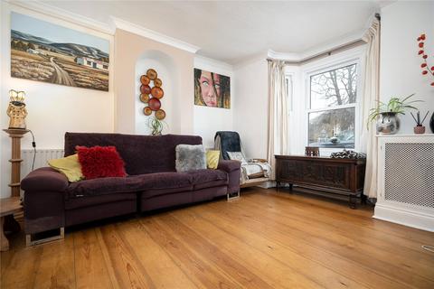 4 bedroom semi-detached house for sale, Colham Avenue, West Drayton UB7