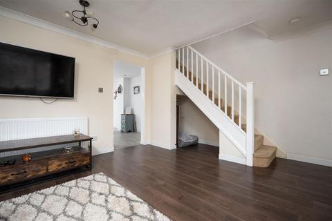 3 bedroom semi-detached house for sale, Oak End Drive, Iver SL0