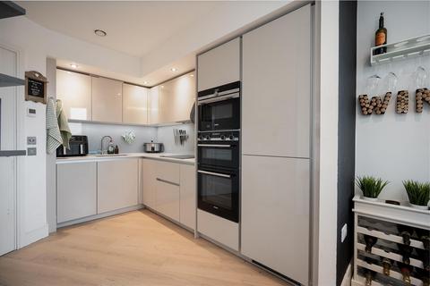 2 bedroom apartment for sale, Fitzroy Court, West Drayton UB7