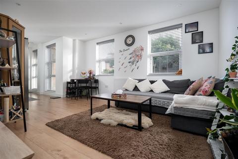 undefined, Duval House, Harmondsworth UB7
