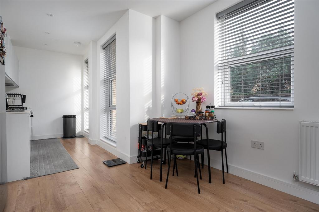 Living Room/Dining R