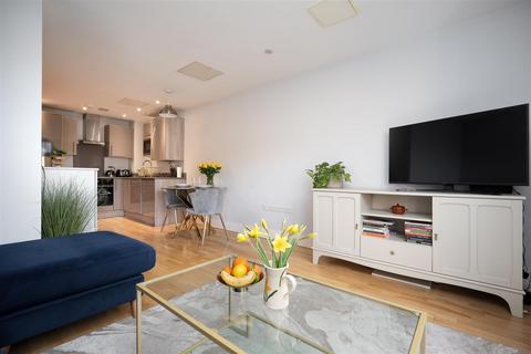 undefined, Garden Court, West Drayton UB7