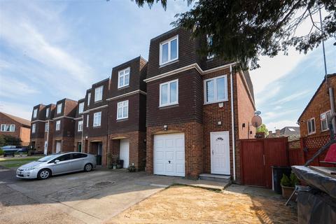 Thatcher Close, West Drayton UB7