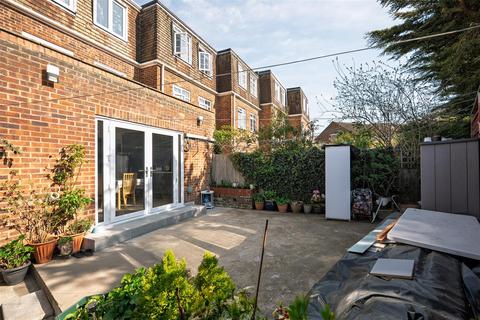 undefined, Thatcher Close, West Drayton UB7