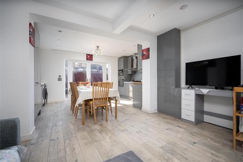 4 bedroom townhouse for sale, Thatcher Close, West Drayton UB7