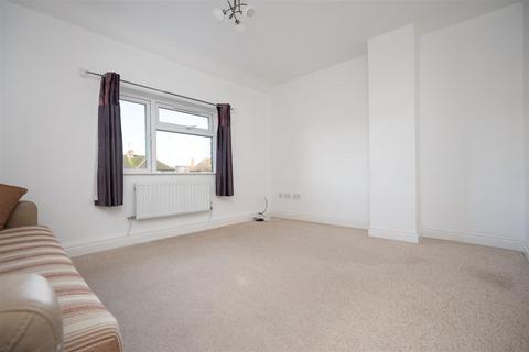 undefined, Oak Avenue, West Drayton UB7
