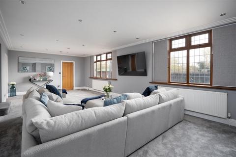 undefined, The Common, West Drayton UB7