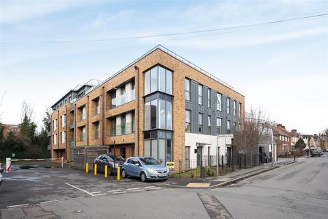 Warwick Road, West Drayton UB7