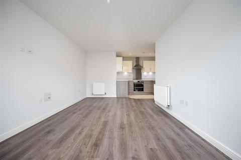2 bedroom apartment for sale, Otter Way, West Drayton UB7