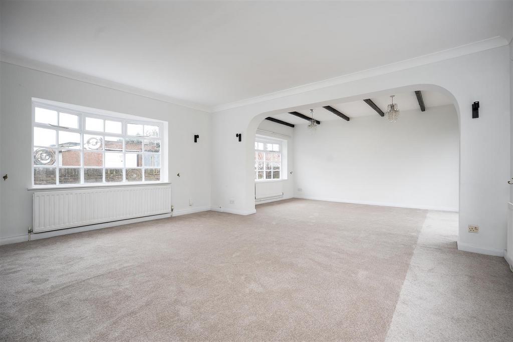 Living/Dining Room