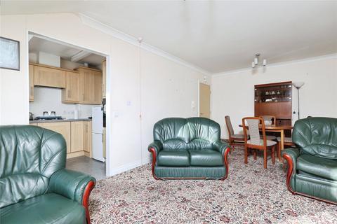 2 bedroom apartment for sale, The Orchard, Shipley BD18