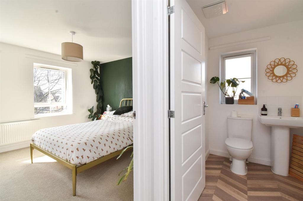 Bedroom &amp; bathroom