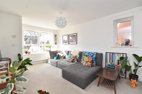 2 bedroom end of terrace house for sale, Brinklehurst Drive, Bexhill-On-Sea