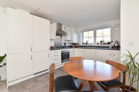 2 bedroom end of terrace house for sale, Brinklehurst Drive, Bexhill-On-Sea