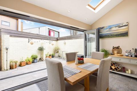 3 bedroom terraced house for sale, Andover Road, Cheltenham GL50