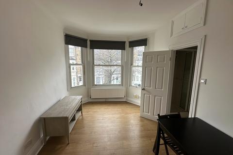 1 bedroom flat to rent - Charteris Road Hampstead, London NW6