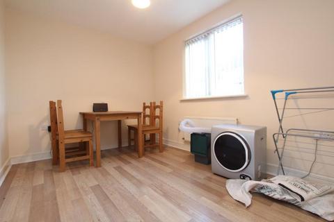 undefined, Champs Sur Marne, Bristol BS32