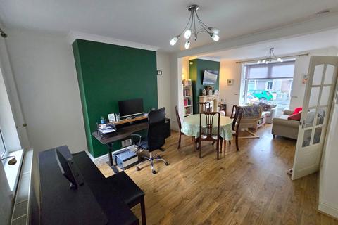 undefined, Fern Street, Swansea SA5