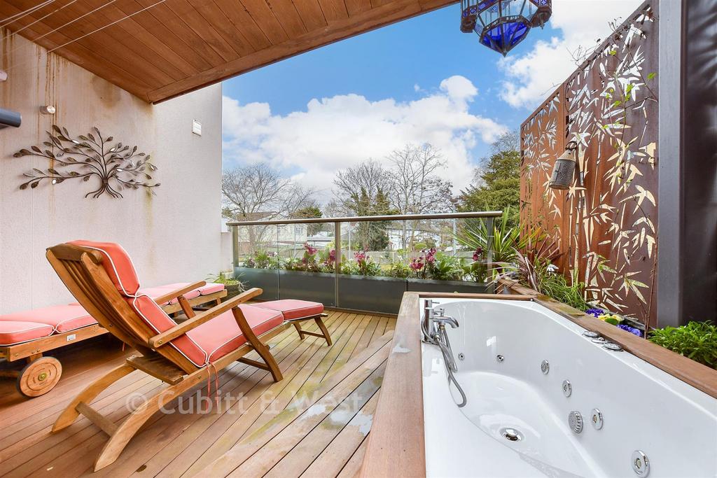 Balcony / Terrace