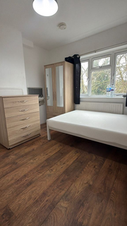 1 bedroom in a house share to rent, Lancelot Avenue, Wembley HA0