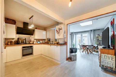 3 bedroom semi-detached house for sale, Ford Road, Tiverton