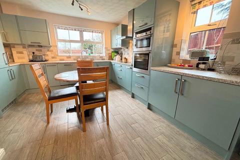 undefined, Middle Greeve, Wootton Fields, Northampton NN4