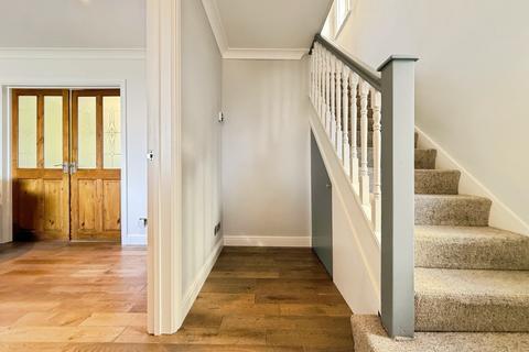 undefined, Llwynmawr Close, Sketty, Swansea, West Glamorgan, SA2