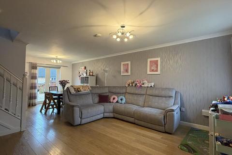 undefined, Roe Court, Glasgow G72