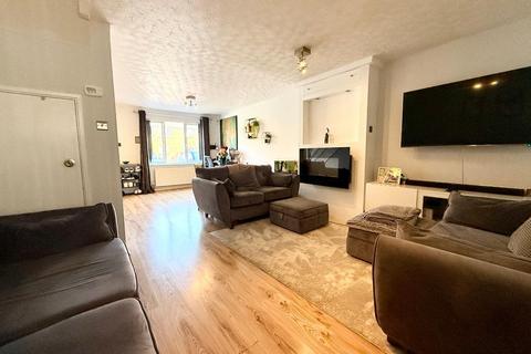 undefined, Springfield Road, Warden Hills, Luton, Bedfordshire, LU3 2HF