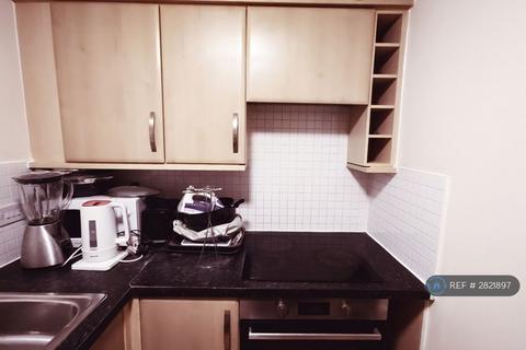 undefined, Chain Court, Swindon, SN1