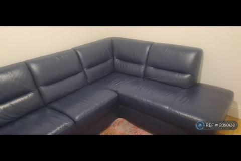 2 bedroom flat to rent, Brixton, London, SW9
