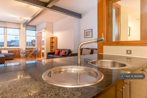 2 bedroom flat to rent, Church Street, Manchester, M4