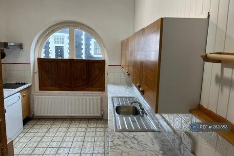 3 bedroom terraced house to rent, Kemp Town Place, Brighton, BN2