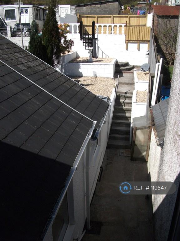 Garden View From Main Rear Bedroom