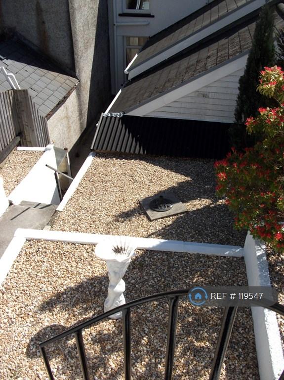 Patio Includes Garden Umbrella Base For Seating