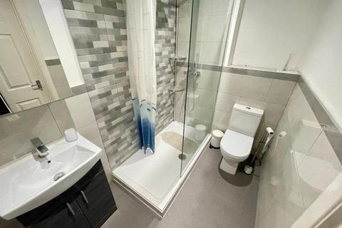 1 bedroom apartment for sale, ,26 John Street, Town Centre, Luton, Bedfordshire, LU1 2EE