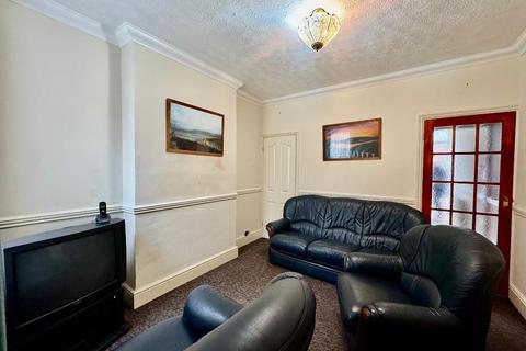2 bedroom terraced house for sale, Hartley Road, High Town, Luton, Bedfordshire, LU2 0HX