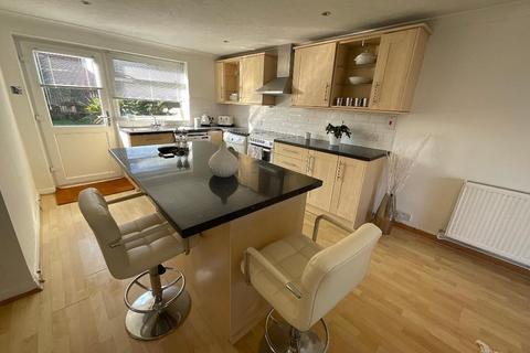 5 bedroom semi-detached house for sale, South Hornchurch RM13