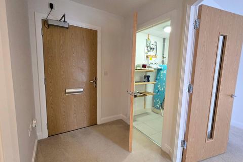 1 bedroom apartment for sale, LUXURY RETIREMENT FLAT - Lowe House, Knebworth, Herts