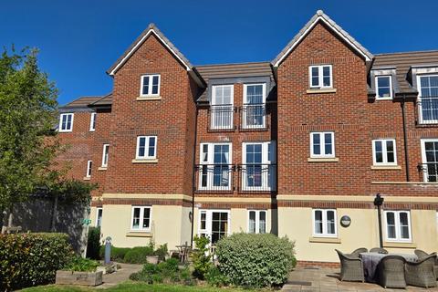 1 bedroom apartment for sale, LUXURY RETIREMENT FLAT - Lowe House, Knebworth, Herts