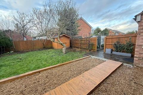 3 bedroom end of terrace house for sale, HAWTHRON CLOSE, Hounslow