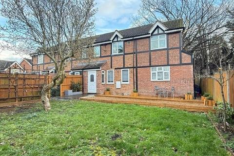 3 bedroom end of terrace house for sale, HAWTHRON CLOSE, Hounslow